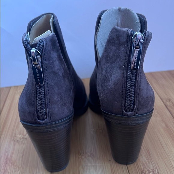 Vince Camuto Gigietta Women's Suede Ankle Boots - Dark Brown Size 7.5 - Picture 4 of 5